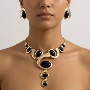 Elegante Conjunto de Collar y Pendientes de Latón Chapado en Oro Negro, Estilo Victoriano, Joyería de Boda, Accesorio de Moda Chic - Product Image 1
