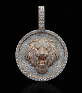 Pendentif personnalisé Lion serti de diamants, en or bicolore 925, avec micro-pavé de moissanite, style hip-hop - Product Image 1