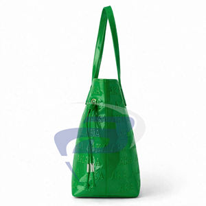 Bolso de Mano de Cuero Patentado Brillante con el Logotipo de la Hermandad Alpha Kapa Alpha, Ligero, Duradero y Elegante para Uso Diario - Product Image 3