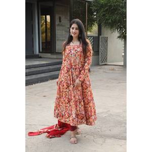 Ensemble haut et bas en mousseline de soie pour soirée, avec dupatta, élégant et stylé - Product Image 5
