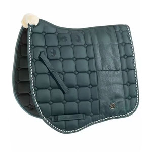 Tapis de selle matelassé en satin avec bordure en fourrure et fermeture Velcro pour l'équitation - Product Image 1