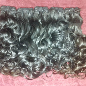 Cabello Humano Rizado Indio, Textura Virgen Natural, Rizos Suaves y Voluminosos, Negro Natural, Sin Enredos, Acabado Liso - Product Image 1