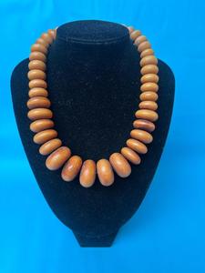 Collar con Colgante Cristiano de Madera Hecho a Mano, Geométrico, Colorido, Estilo Boho para Mujer, Personalizado, MN Exports, para Bodas y Uso Diario - Product Image 5