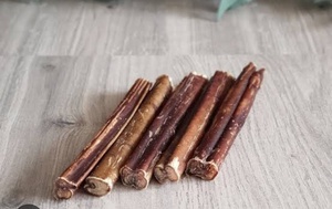 Friandises nutritives riches en vitamines Bully Sticks 100% naturelles à base de pizzle de bœuf, faites à la main, durables, riches en protéines, Hs Husnain Crafts - Product Image 4