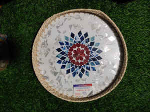 ถาดหวายสานด้วยมือแบบอินเดียหรูหราพร้อมฝังเปลือกหอยมุกดีไซน์ทรงกลมสวยงามสำหรับการตกแต่งบ้านที่ทันสมัย - Product Image 5