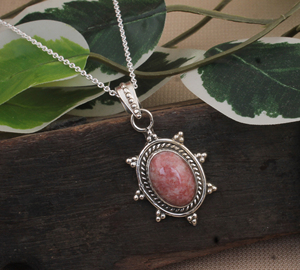 Colgante de Rodocrosita Natural Argentina, Plata de Ley 925, Chapado en Platino, Grado AAA, Gema Rosa, Unisex, Estilo Vintage - Product Image 1