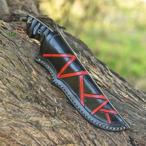 Couteau de chasse et utilitaire à lame fixe en acier Damas fait main, pointe tombante, manche en bois, étui en cuir, style industriel droit - Product Image 4