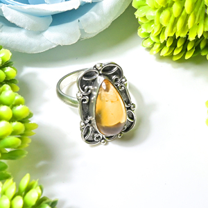 แหวนพลอยโอปอลธรรมชาติประดับเงินแท้ทรงกรอบ รุ่น AG-003 จาก Anvika Gems Jewels เหมาะสำหรับเป็นของขวัญวันครบรอบหรือหมั้นสำหรับผู้หญิง - Product Image 3