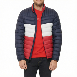 Chaqueta Acolchada para Hombre con Bloques de Color, Cuello Alto, Cierre de Cremallera, Cortavientos, Casual de Invierno, Ajuste Regular, Relleno de Poliéster - Product Image 1