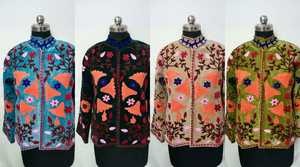 เสื้อแจ็คเก็ตปักลายซูซานีสีเขียวเข้มพรีเมียมสำหรับผู้หญิง งานแฮนด์เมด แรงบันดาลใจจากอุซเบกิสถาน ลายปักดอกไม้ ผ้ากำมะหยี่ ดีไซน์เนอร์แฟชั่น - Product Image 6