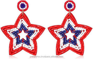 Pendientes Unisex con Cuentas de Estrella Roja, Lindos, Hechos a Mano en Estados Unidos, Chapados en Oro, Joyería Personalizada, Pendientes de Aro para el 4 de Julio, Estilo Americano - Product Image 6