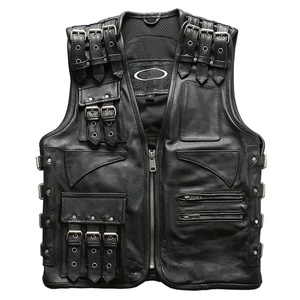 Gilet de cavalier élégant en cuir de vachette réglable en peau de vache de haute qualité pour hommes - Product Image 1