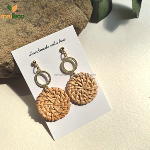 Artisan tejido bambú Vintage ratán encanto pendientes ligero Boho araña forma ecológica moda multifuncional - Product Image 1