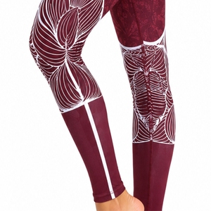 Leggings de yoga imprimés personnalisés pour femmes, taille haute, tissu extensible, coupe confortable, leggings de sport et vêtements de fitness pour femmes - Product Image 6
