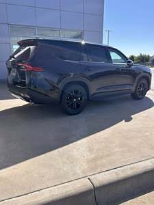 Toyota Grand Highlander Platinum AWD Usado 2025 - Product Image 2