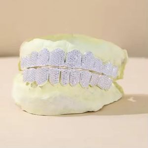 Juego de Grillz Dentales de Lujo con Forma de Diamante para Hombre, Chapado en Rodio Negro, con Moissanita Engastada, Joyería Dental Removible Estilo Hip Hop - Product Image 3