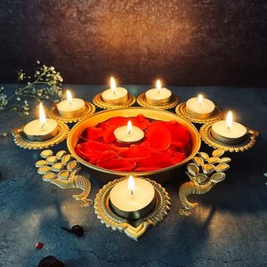 Bol Urli en métal artisanal en forme de Diya pour fleurs flottantes et bougies chauffe-plat, décoration de table pour la maison, le bureau et Diwali - Product Image 2