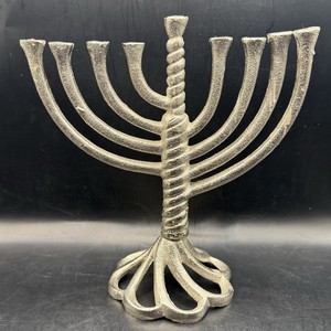 Vintage <b>Silver</b> Metal Menorah Candle Holder Hanukkah Decorative Tabletop Classic Minimal Home Display Stand - Product Image 6