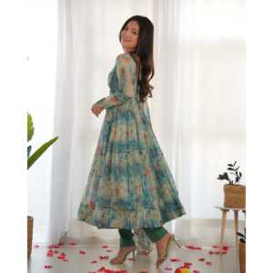ENSEMBLE COSTUME ANARKALI ORGANZA DOUX PURE AVEC DKB-266 ENTIÈREMENT COUDU - Product Image 1