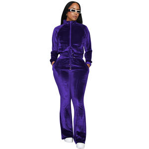 Ensemble de survêtement en velours personnalisé pour femme : sweat à capuche zippé et pantalon de jogging en velours - Product Image 5