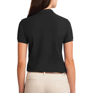 เสื้อโปโลแขนสั้นสีดำสำหรับผู้หญิง ผ้าถักปิเก้ โพลีเอสเตอร์ 100% สีพื้น ทรงปกติ - Product Image 3