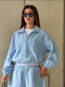 Ensemble de survêtement deux pièces bleu clair pour femme, manches longues, fermeture éclair, short sportif, tenue printemps-été, coupe ample, couleur unie - Product Image 6