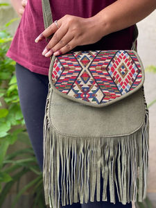 Bolso de cuero con flecos de gamuza, estilo Jacquard, Kim - Product Image 3