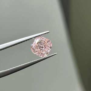 Diamantes Sueltos de Corte Cojín de 1.42ct y 1.43ct, Certificados por IGI, Claridad VVS, Diamantes de Laboratorio CVD, Color Rosa Fantasía, Venta al Por Mayor - Product Image 1