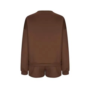 Ensembles de vêtements de détente pour femmes, hauts à épaules tombantes surdimensionnés imprimés sur mesure et shorts à taille élastique, tenues d'été en 2 pièces - Product Image 5