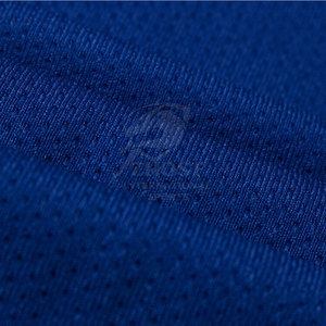 Camiseta y pantalones cortos de fútbol hechos con tela de alto rendimiento diseñada para mejorar el flujo de aire y máxima comodidad del jugador. - Product Image 5