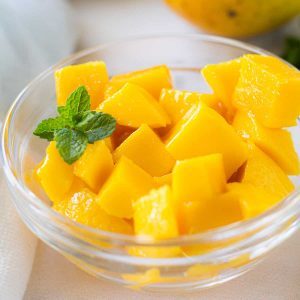 PREMIUM CANNED MANGO SLICES IN <b>LIGHT</b> SYRUP FRESH QUALITY FOR DESSERTS - Product Image 2