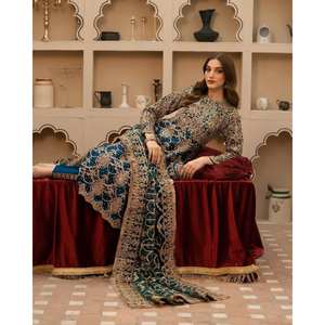 Conjunto de Fiesta de Diseño con Top de Satén, Pantalones Plazzo y Dupatta con Bordado Elaborado, Aspecto Elegante - Product Image 4