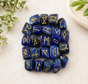 Juego de runas de lapislázuli, piedras de runas del Futhark Antiguo, runas nórdicas, bolsa de terciopelo negro, juego de adivinación con tarjetas de runas - Product Image 3