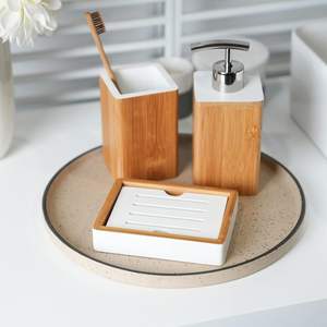 Ensemble d'accessoires de salle de bain en bois moderne et luxueux, écologique, 3 pièces, avec savon et lotion - Product Image 1