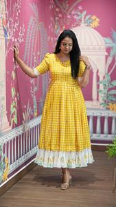 Robe évasée en coton rêveuse, beauté intemporelle, robe maxi en coton, élégance au quotidien, robe maxi, charme festif, robe en coton - Product Image 2