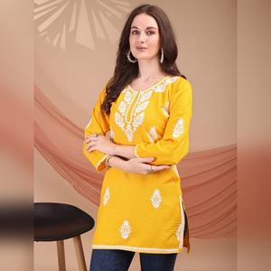 Kurta courte pour soirée d'hiver en pur coton avec broderies riches, mode féminine moderne, vente en gros à bas prix - Product Image 2