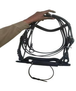 Brida de cuero de alta calidad para caballo, color negro, con frontal de cristal, acolchado suave, de cuero genuino, para carreras y equitación. - Product Image 4