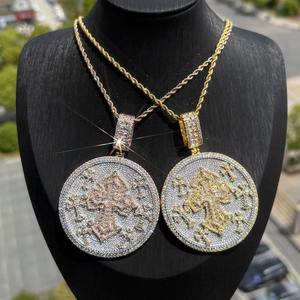 Collier pendentif croix creuse Hip-Hop Iced Out en cuivre avec zircon, breloque chrétienne, bijoux streetwear urbain, vente en gros - Product Image 5