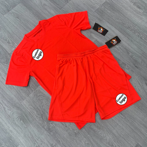 Conjunto de Camiseta y Pantalones Cortos Deportivos Personalizados Dri Fit Academy - Conjunto Deportivo Color Carmesí Brillante para Hombre - Product Image 1