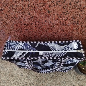 Nouveau sac fourre-tout élégant fait main à imprimé animal avec bandoulière à imprimé animal, deux poignées et fermeture éclair, idéal pour le shopping - Product Image 2