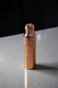 ขวดน้ำทองแดงรักษ์โลกพร้อมฝาปิด พกพาสะดวก ดีไซน์คลาสสิก Nyxora Atelier - Product Image 3