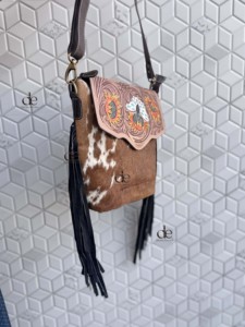 Western Cowhide Fur <b>Leather</b> Western Style Bag Hand <b>Tooled</b> Carving Fringe Bags New Design Hot Selling Shoulder Bags for Women - Product Image 2