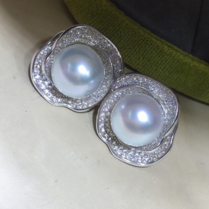 Nouvelles boucles d'oreilles en argent pur S925 avec perle naturelle de style cool, 9-10 mm rondes, parfaitement assorties à une bague de même style - Product Image 2