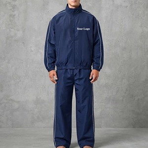 Nuevo diseño, conjunto deportivo cortavientos para hombre, 100% nailon, con pantalones y chaqueta con capucha, paneles reflectantes con logotipo. - Product Image 1