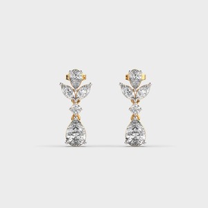 Pendientes de Diamantes con Corte de Pera, Chapados en Oro de 18K, Diseño de Flor con Engaste de Garras, Joyería de Lujo para Bodas - Product Image 1