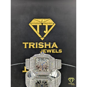 Reloj de Hombre con Caja Cuadrada, Completamente Cubierto con Diamantes VVS Cultivados en Laboratorio, Reloj de Pulsera de Alta Gama con Incrustaciones de Diamantes de Trisha Jewels - Product Image 1