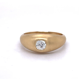 Bague dôme minimaliste et audacieuse en or massif 18 carats avec diamant de laboratoire, style bohème victorien, bande épaisse conique, solitaire affirmé - Product Image 1