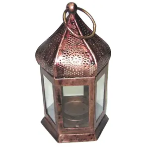Farol de cobre con paneles de vidrio y tapa perforada para decoración del hogar - Product Image 1