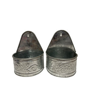 Juego de 2 macetas colgantes de metal galvanizado rústico en forma de cono para decoración de interiores, exteriores, hogar y jardín. - Product Image 4