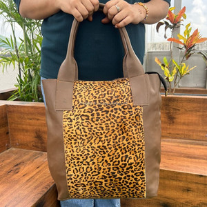 Bolso de mano grande de piel de vaca con estampado de leopardo y pelo de moda al por mayor de fabricante, bolso de hombro de cuero genuino para mujer - Product Image 2